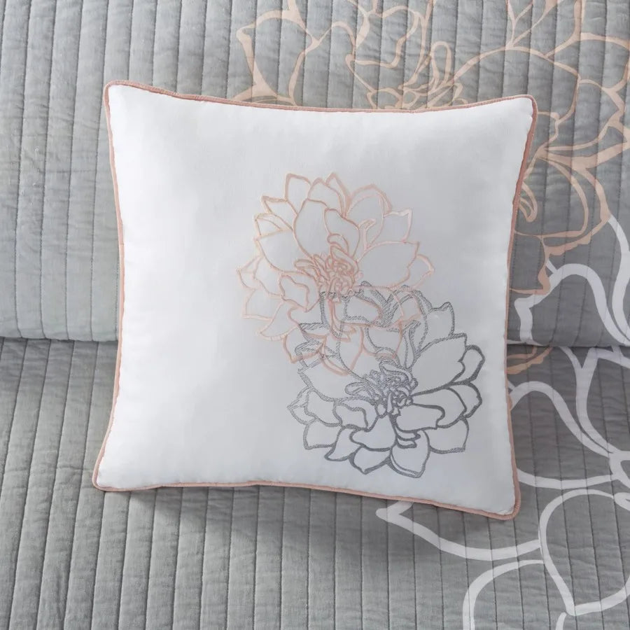 6 Piece Printed Cn Quilt Set with Throw Pillows Grey Peach King Cal King