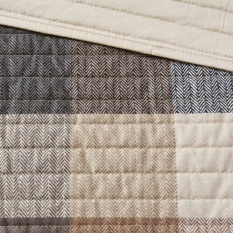 6 Piece Printed Herringbone Quilt Set with Throw Pillows Neutral Full Queen