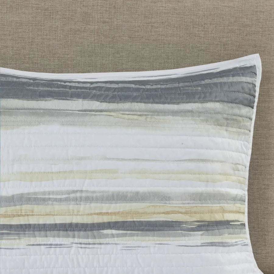 6 Piece Printed Quilt Set with Throw Pillows Yellow Full Queen