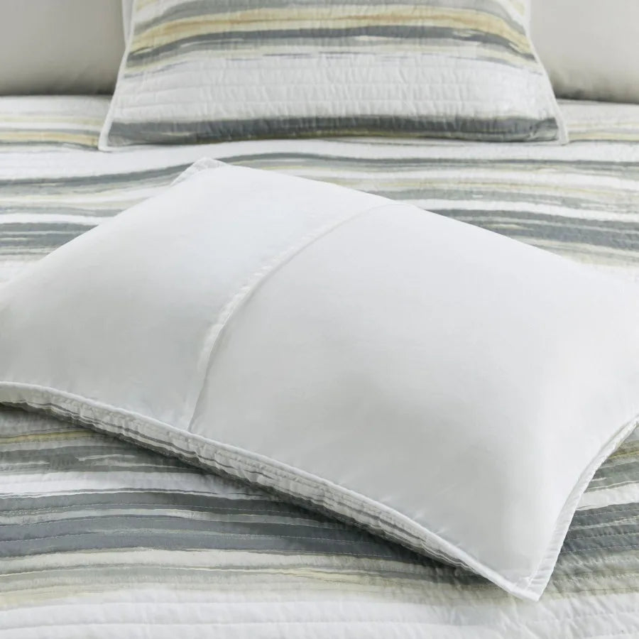 6 Piece Printed Quilt Set with Throw Pillows Yellow Full Queen