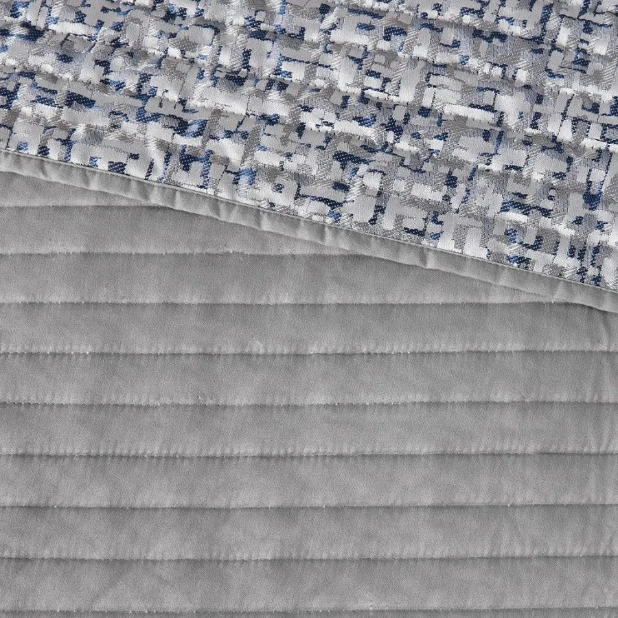 6 Piece Reversible Jacquard Quilt Set with Throw Pillows Navy Full Queen