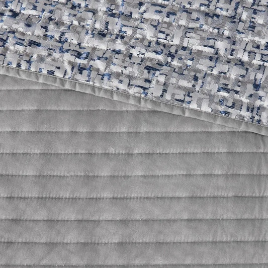 6 Piece Reversible Jacquard Quilt Set with Throw Pillows Navy Full Queen